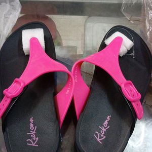 Kickonn Black Pink Color Slippers