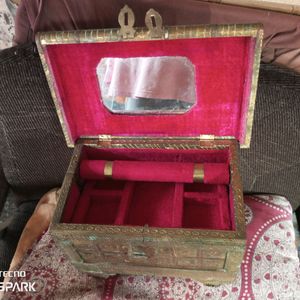 Royal Jewelry Box