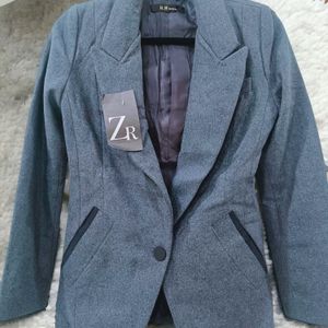 Formal Wear Elegant Looking Woolen Blazer