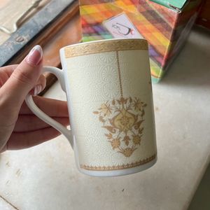 Cream N Gold Traditional Mug