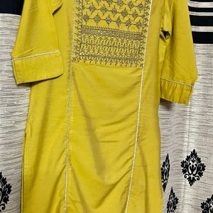 Embroidered Straight Kurta