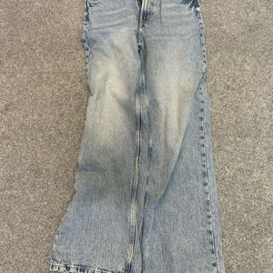 H&M STRAIGHT FIT JEAN