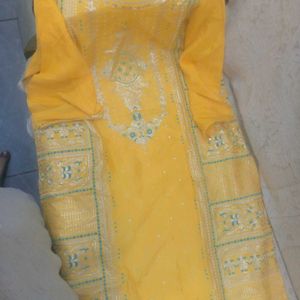 Kurti Tauzer