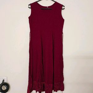 Straight Sleeveless Maroon Kurta