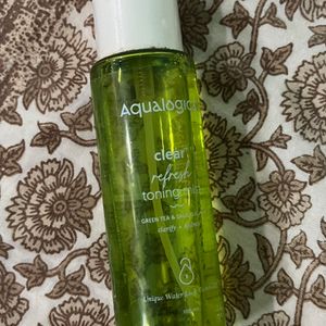 Aqualogica Clear+Refresh Toning Mist 💚