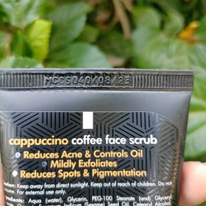 m caffeine Face Scrub