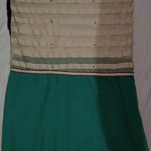 Saree ( Green Nd Cream Colour )