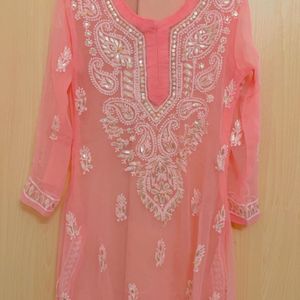 lucknowi chikankari kurti