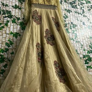 Designer😍Golden Ethnic gown