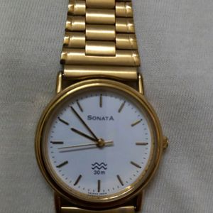 SONATA GOLD GENTLY USED TOP CONDITION WATCH