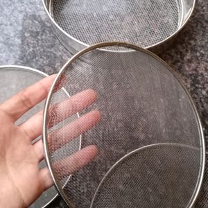 4 In 1 Sieves For Kitchen Use