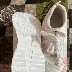 Sport Shoes For Girls And Women