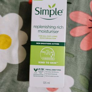 Simple Refreshing Face Moisturizer