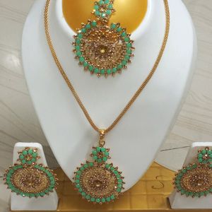 Party wear Jewellery Set (artificial)