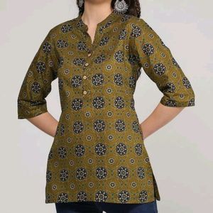 Mehendi And Blue Short Kurti