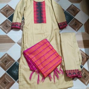 Gosriki Kurta Set With Dupatta