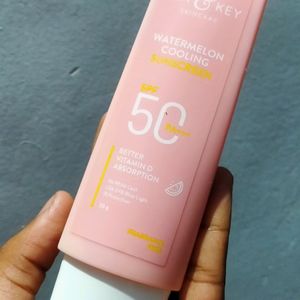 Dot & Key Watermelon Cooling Sunscreen SPF 50 +++