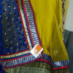 Readytowear Saree With Semi Stitched Blouse