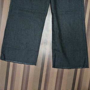 Z-04 Size 28 Straight Women Denim Jeans