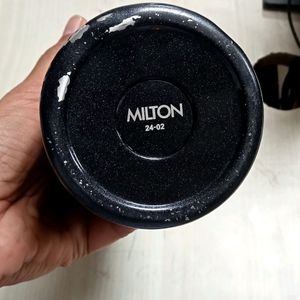 Black Milton Water Bottle 24 Hrs Hot And Cold