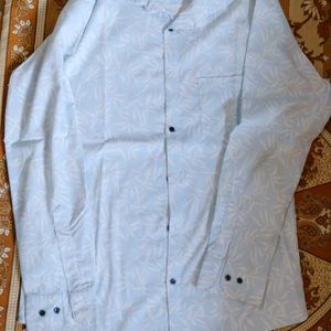 slim fit shirt