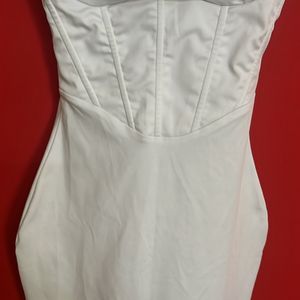 Kiara Dress White Body Fit Xs Size