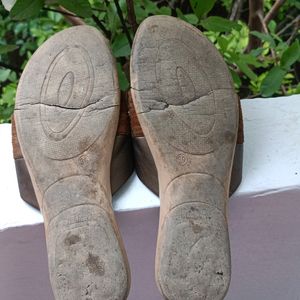 Khadim Slippers