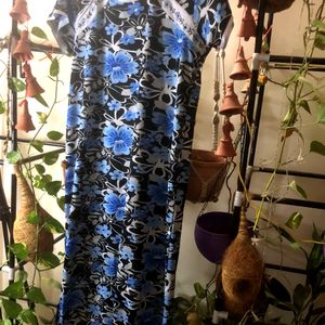 Stylish Night Dress In Fabulous Lively Print In Jersey Fabric Available In Size Medium To Large