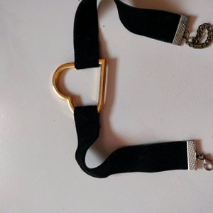 Heart Velvet Choker