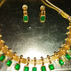 Golden Green Necklace Set