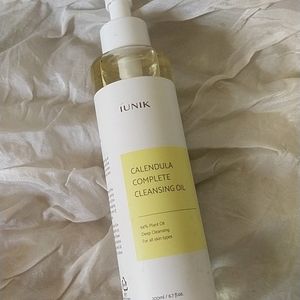 Kbeauty Iunik Cleansing Oil