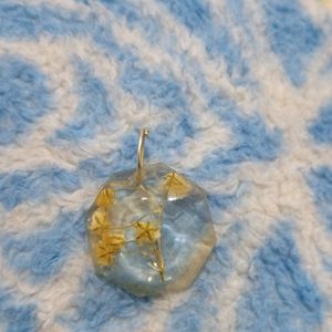 Set Of 4 Resin Flower Preserved Pendent