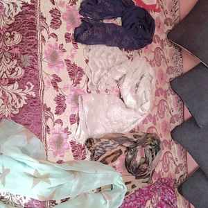 4 SETS HIJAB STOOLS 2SCARf