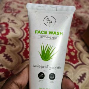 It's Natural Goodness Face Wash For Men/Women