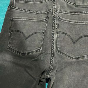 Levi’s Charcoal Denim For Women Waist 26