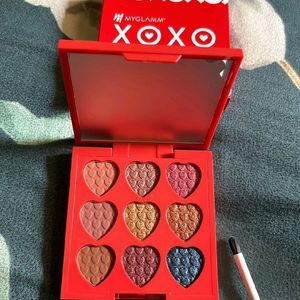 Myglamm Xoxo Eyeshadow Palette