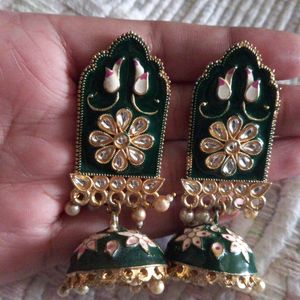 Dark Green Delicate Earings