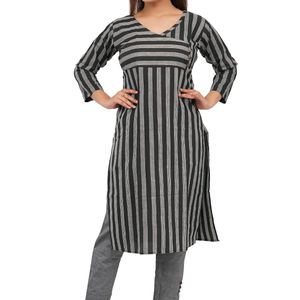 Women Stylish Kurti With Trouser Set