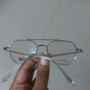 Specs / Eyeglasses Without Power