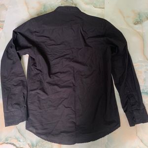 Men’s Black chinese collar Shirt ( Size L )