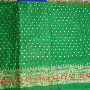 Beautiful Foil Print Saree Trending Sarees