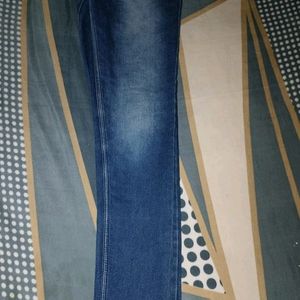 Dark Blue Skinny Jeans (Middle Waist)