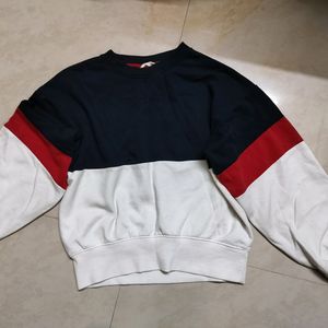 H&M Oversized Cropped Sweatshirt