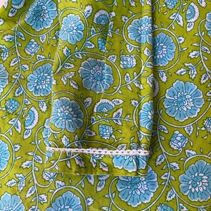 Short Kurti Which flower Print in blue colour