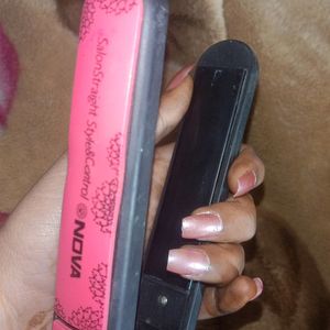 NOVA HAIR STRAIGHTENER