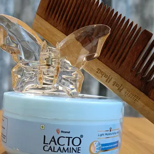 Lactocalamine Moisturizer  (Free Neem Comb + Clip)