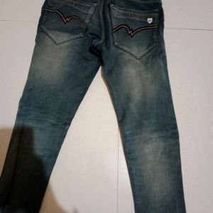 Jeans 28"