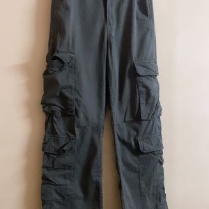 Bershka Cargo Pant