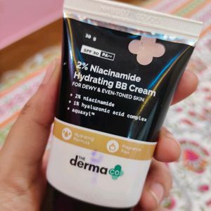 Derma Co Hydrating Bb Cream