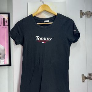 Tommy Hilfiger T Shirt